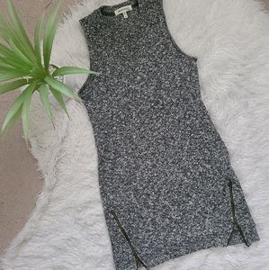 Gray sleeveless sweater Tunic